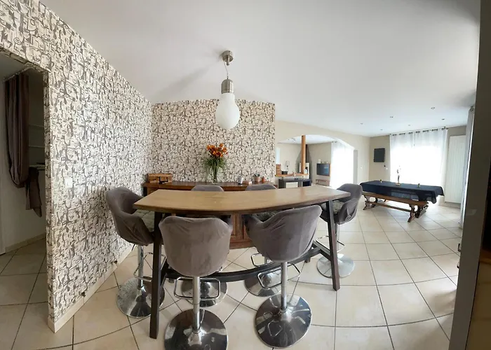 Maison Familiale Hébergement de vacances *